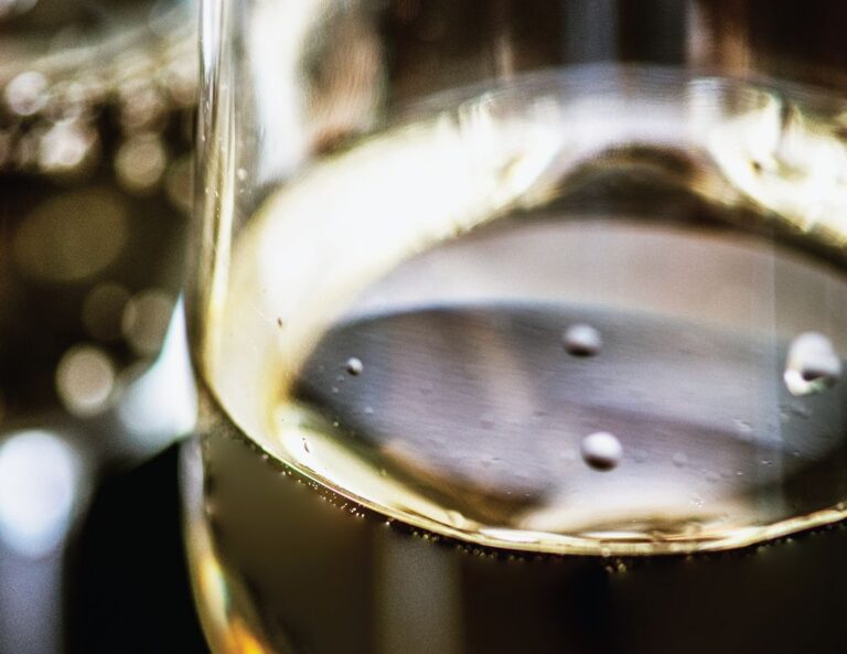 Chardonnay-Sauvignon-Blanc-768x593 Chardonnay-Sauvignon-Blanc-768x593